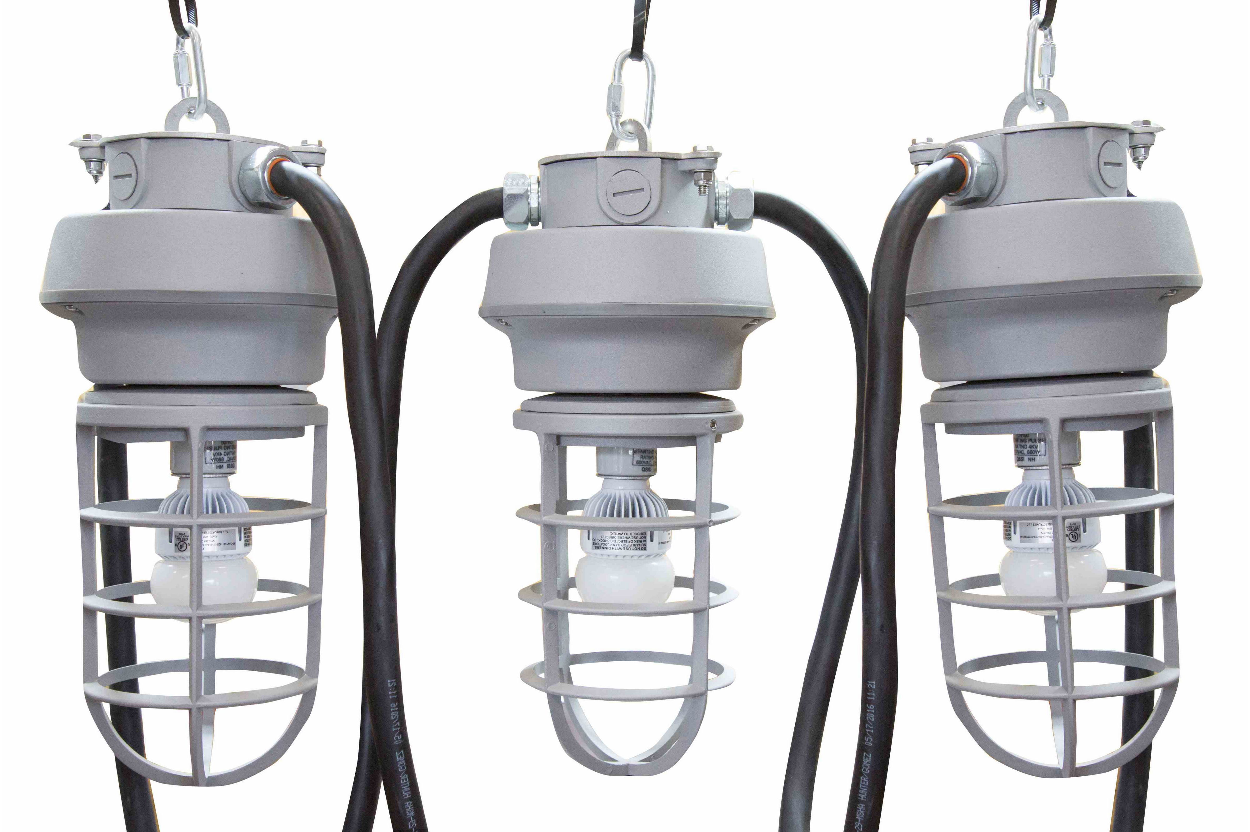 Larson Electronics - 200' Temporary Tunnel String Light - 20 LED Work ...