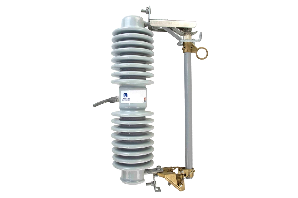 Larson Electronics - 34.5 kV, 170 kV BIL, 100 A, Type R Standard ...