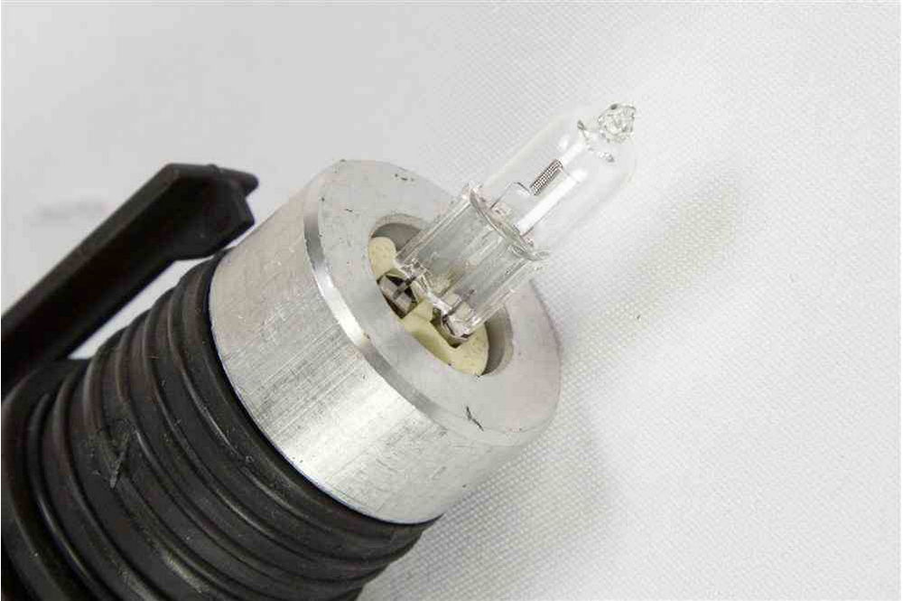 Larson Electronics - Spare 100 Watt Bulb for HL-85-CPR Model Handheld ...