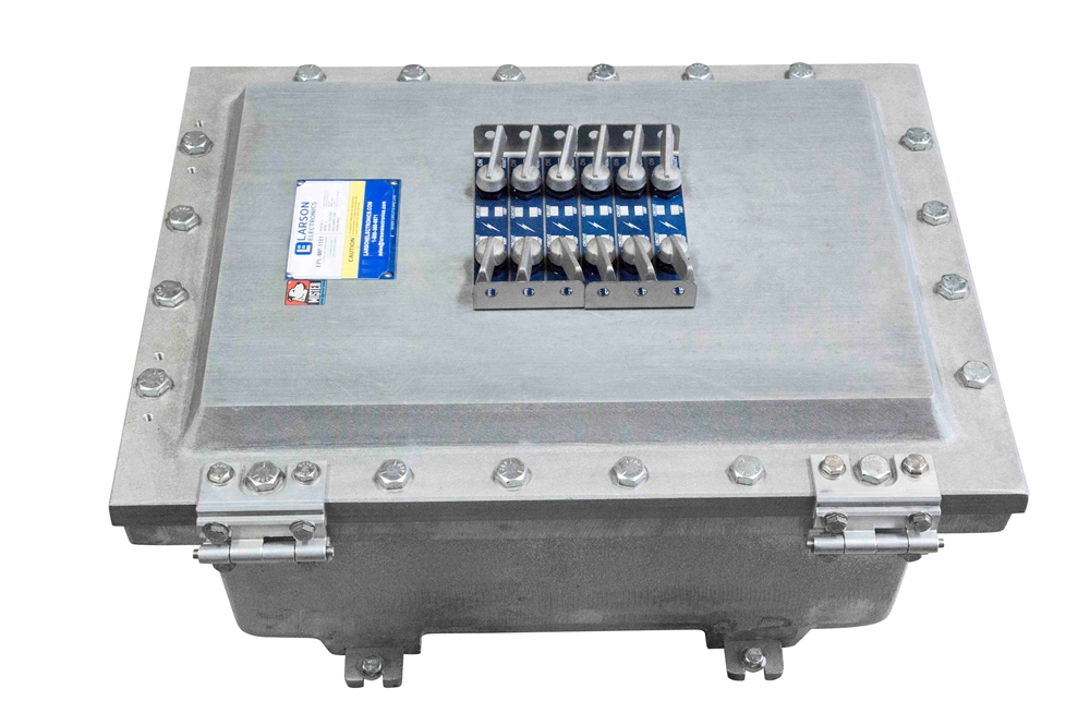 Larson Electronics - Explosion Proof Panelboard - 3P4W 480Y/277 3PH ...