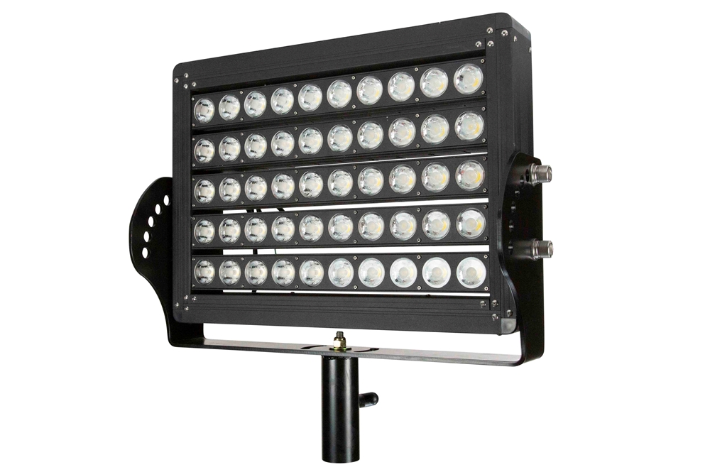Larson Electronics - 480W High Intensity LED Light - 60,000 Lumens ...