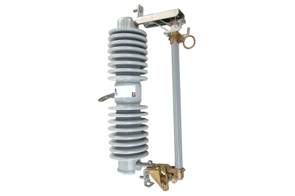 Larson Electronics - 46 kV, 250 kV BIL, Type E Standard Porcelain ...