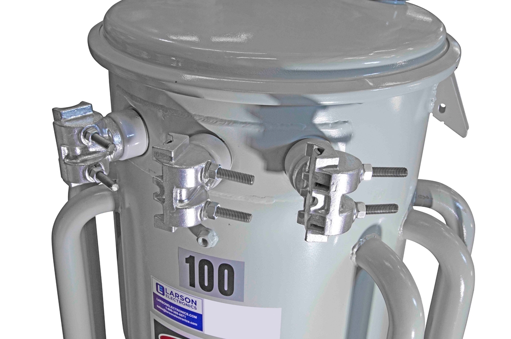 Larson Electronics - 15 KVA Overhead Distribution Transformer, Pole ...