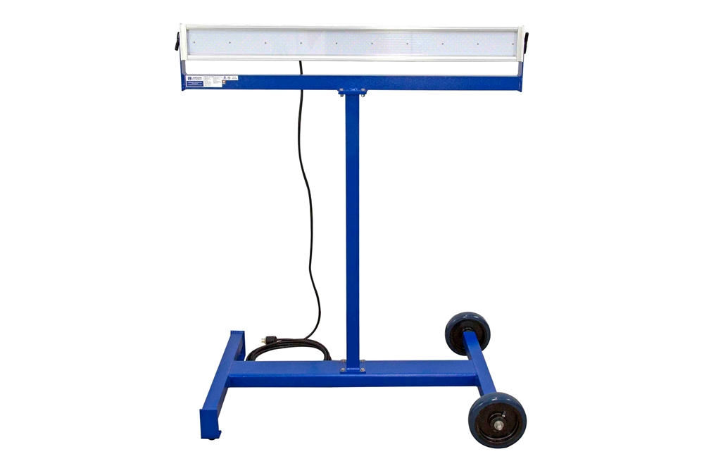 Larson Electronics - 160W Mobile LED Light Stand w/ Wheels - 360 ...