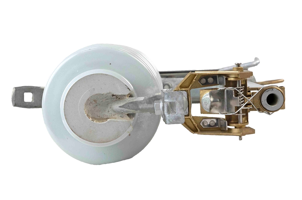 Larson Electronics - 34.5 kV, 170 kV BIL, 100 A, Type R Standard ...